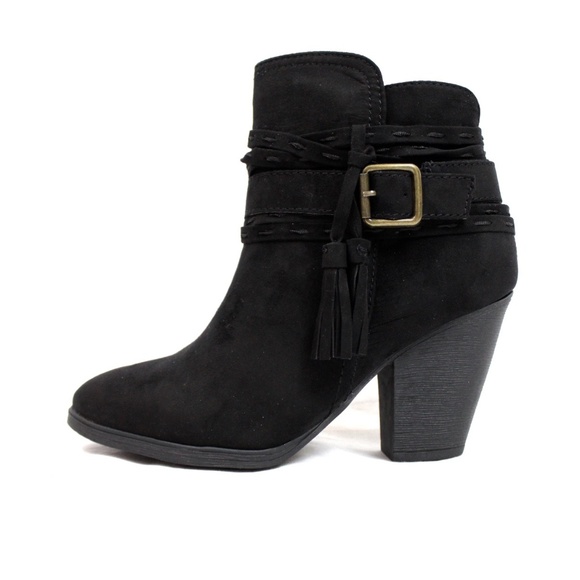 BAMBOO Shoes - Tassel Chunky Stacked Heeled Almond Toe Bootie